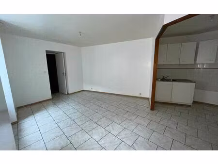 location appartement  m² t-2 à aixe-sur-vienne  400 €