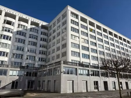 immeuble de bureaux sur l'entrepotkaai à l'eilandje