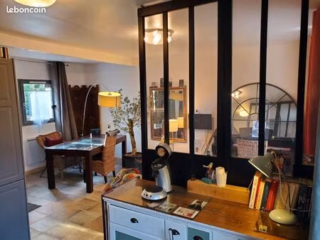 ap:60m2+terrasse.220000