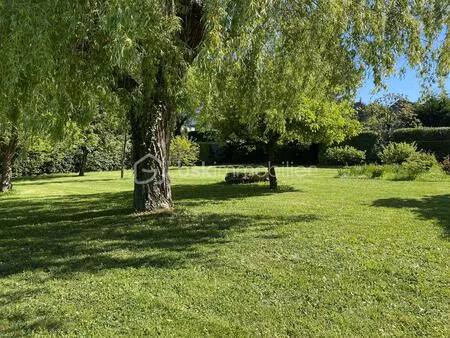 terrain de 1 033 m² à saintry-sur-seine