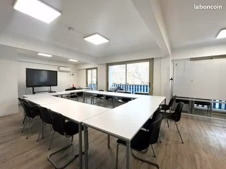 bureaux 210 m²