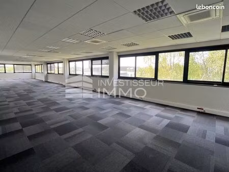 bureaux 110 m²