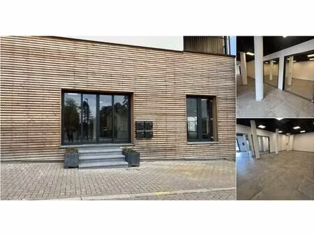 surface commerciale à louer à place du wagonnet 3 courcelles (vbc69396)