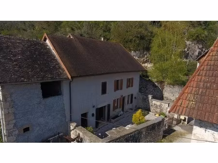 maison à vendre 5 pièces lavours (01) de 142 m² et 2 granges