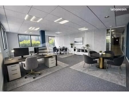 bureaux 84 m²