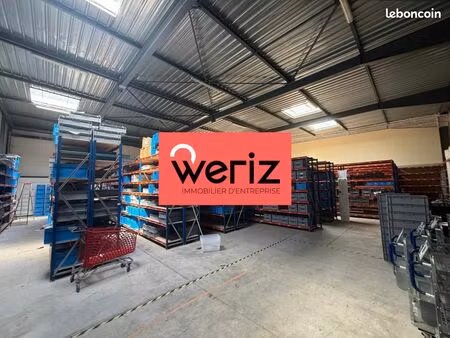 local industriel 711 m²