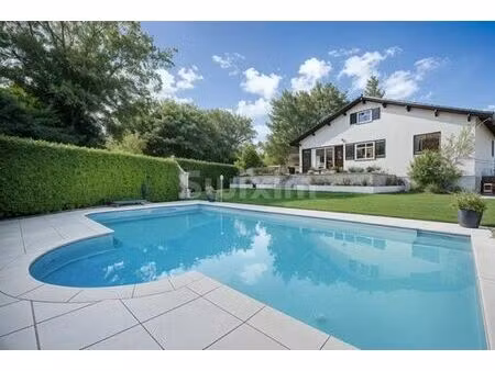 maison de prestige de 240 m2 en vente ségny  france