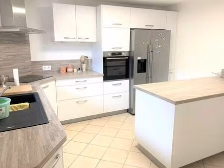 maison de ville en impasse sans travaux