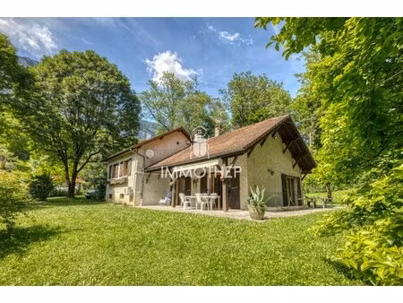 maison de luxe à vendre à biviers
