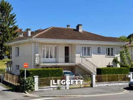 maison 5 pièce(s)  montmoreau