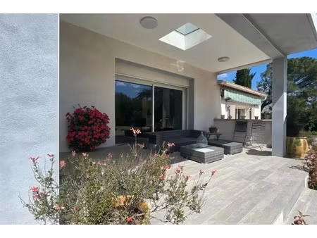 vente maison 4 pièces 180 m² à tavel (30126)  445 000 €