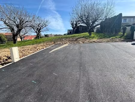 vente terrain 757 m² à genay (69730)  269 000 €