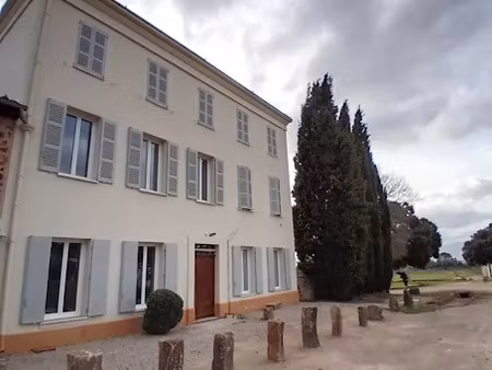 location appartement 3 pièces 98.2 m² à le cannet-des-maures (83340)  1 220 €