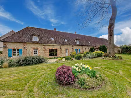 village recherché proche marines