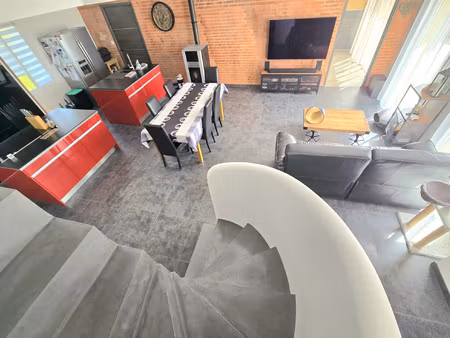 maison de 2013 6 chambres avec garage à 5 min de genlis