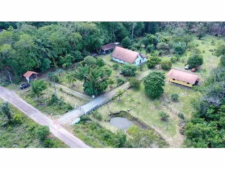 vente immeuble 6 pièces 264 m² à mana (97360)  577 500 €