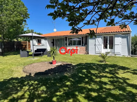 vente maison 4 pièces 114 m² à yves (17340)  399 900 €