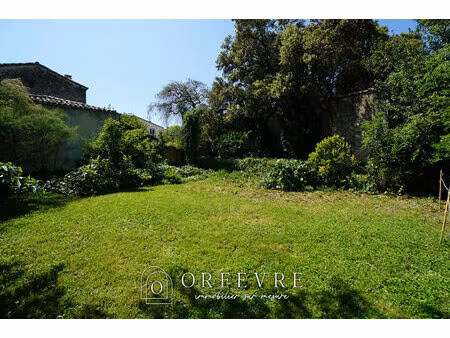 terrain constructible - castries centre - 400 m²