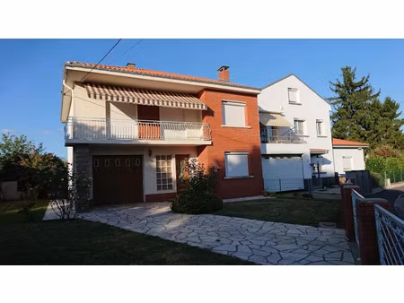 location maison 5 pièces 132 m² à albi (81000)  1 042 €