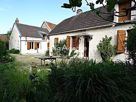 2 maisons et une grange sur 3500 m²