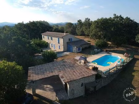 aux portes des cévennes  cette ancienne magnanerie en pierre datant de 1790 a gardé toute 