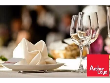 vente local commercial 74m2 biarritz 64200 - 596200 € - surface privée