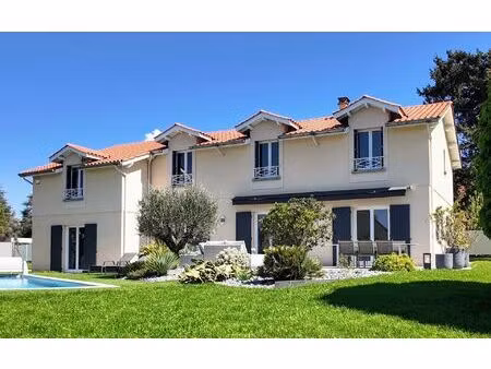 maison saint-priest-en-jarez 190 m² t-6 à vendre  690 000 €