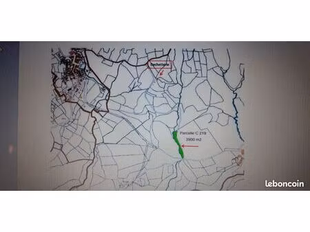 terrain en bordure de route
