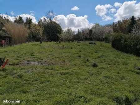 terrain constructible 927m2