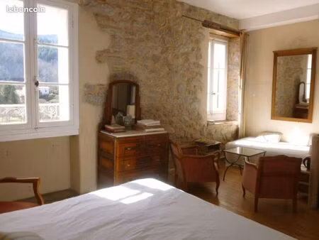 studio 1 pièce 23 m²