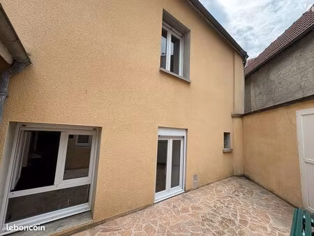 maison 6 pièces 270 m²