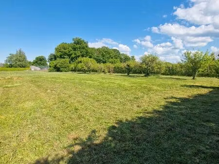 terrain constructible cœur de village