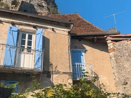 maison centre village cabrerets (46330) département du lot. village touristique sur chemin