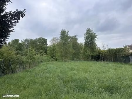 terrain 1069 m² la chapelle-en-serval