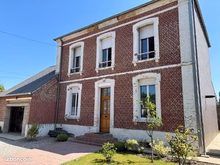 maison 8 pièces 142 m²