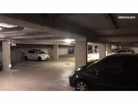 location place de parking - concert stade de france - 3 mai