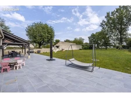 maison 7 pièces 165 m²
