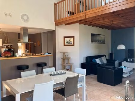 belle maison à vivre de 180 m2  en impasse  proche toutes commodités