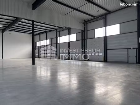 local d'activité 7 068 m²