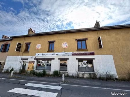 local commercial 365 m²
