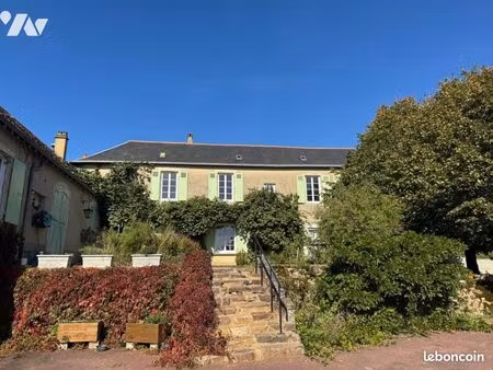 maison 10 pièces 257 m²