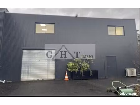 local bureaux 200 m²