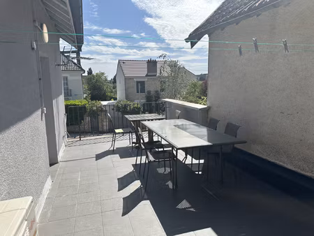 vente dans maisonn des années 30 duplex quartier montmuzar