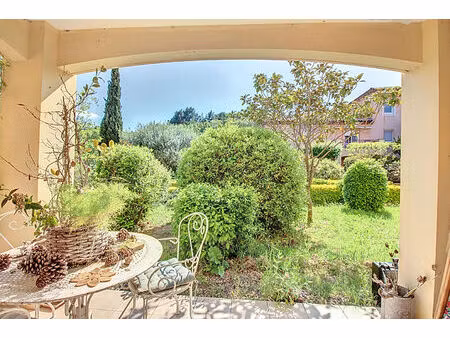a vendre flayosc studio vendu loué avec terrasse