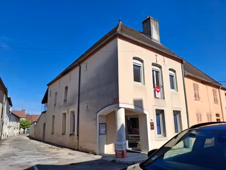 vente maison 6 pièces 180 m² à chaussin (39120)  179 000 €