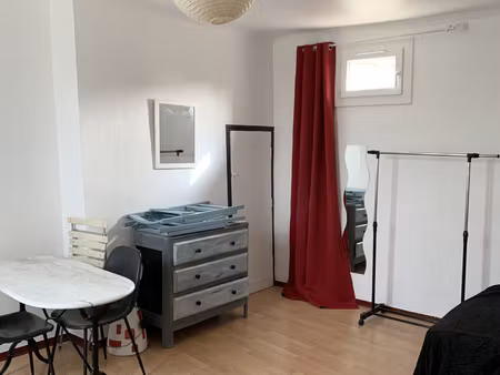 studio meublé de 20m2 - rue jacque de la roque à aix-en-prov