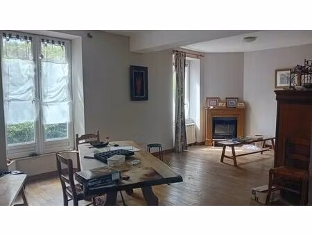 vente maison 12 pièces 230 m² uzerche (19140)