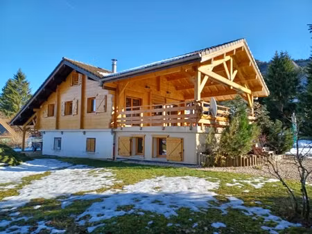 les bouchoux : chalet à la montagne