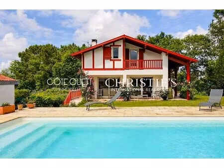 à vendre arbonne - maison avec piscine