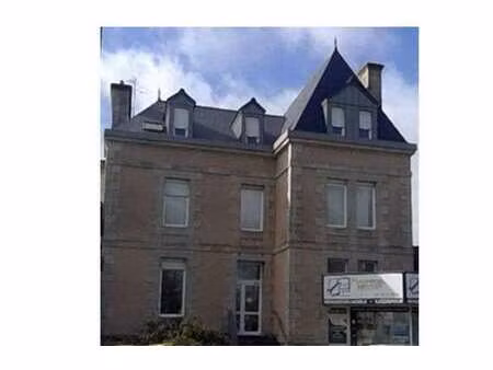 vente immeuble à loudéac (22600) : à vendre / 259m² loudéac
